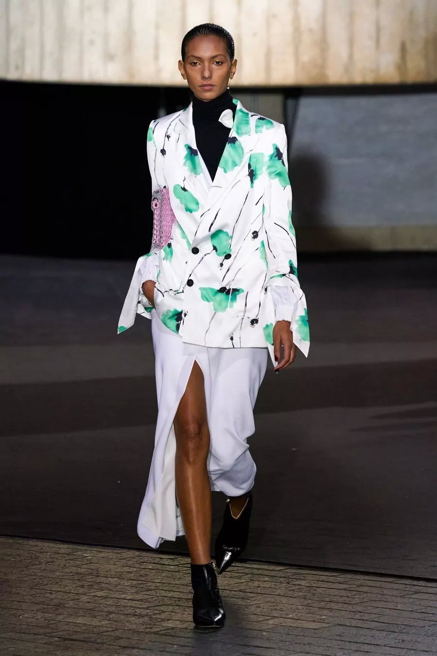 2019伦敦时装周时髦的冬天穿搭,2020年伦敦时装周视频