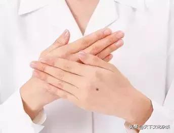 手相女右手解析有图,女人六种手相最好命图片