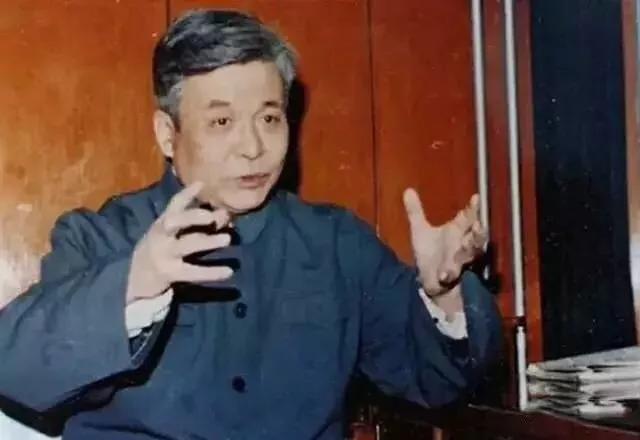 2022年热门情感话题,2019情侣热话题