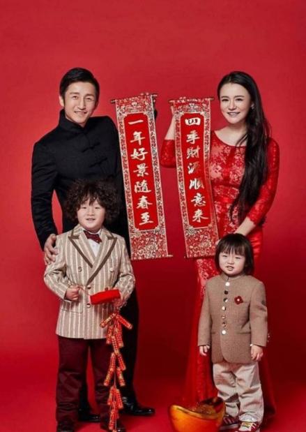 中国拳王邹市明一家近况,拳王邹市明现状