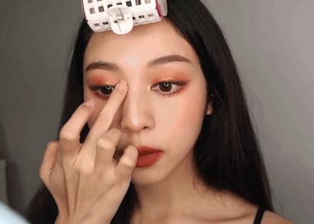 韩系秋日焦糖妆,秋日高级感妆容全靠它