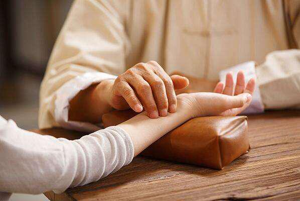 调理癌症病人的中药需要大剂量吗,癌症患者中药调理的喝药时间