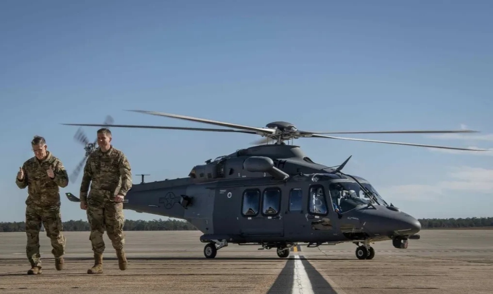 ah-6小鸟轻型直升机,武装型直11轻型直升机