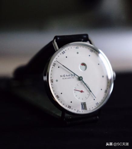 腕表男士小众轻奢,极简主义石英腕表