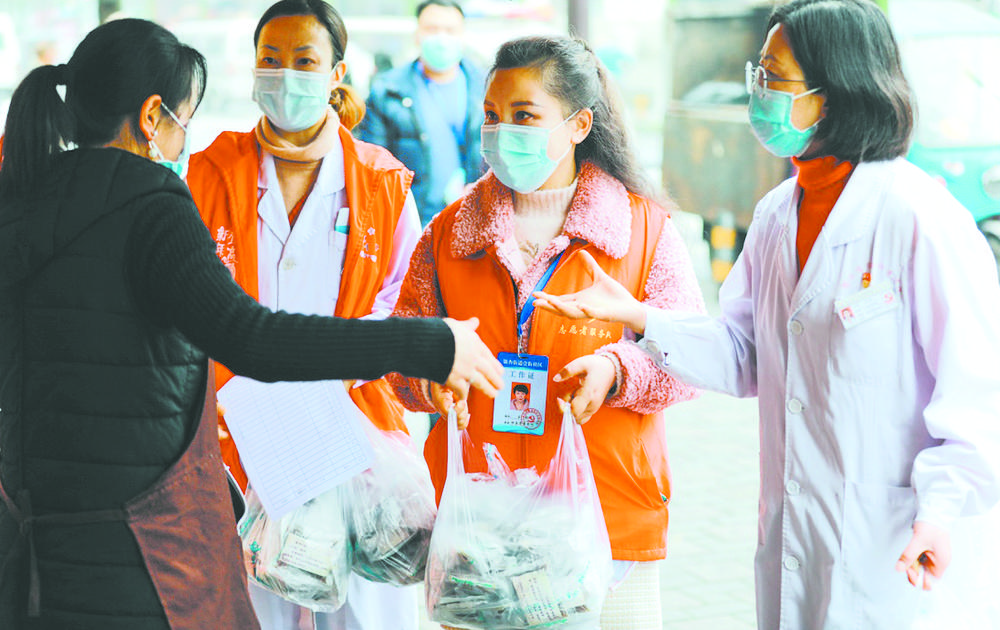 社区最美抗疫人先进事迹 (成都榜样最美抗疫人物李培源)