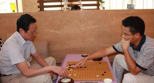 一夜输掉1000多万,一夜损失360亿的老板