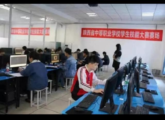 陕西工业职业技术学院招生标准,陕西正大技师学院招生办电话