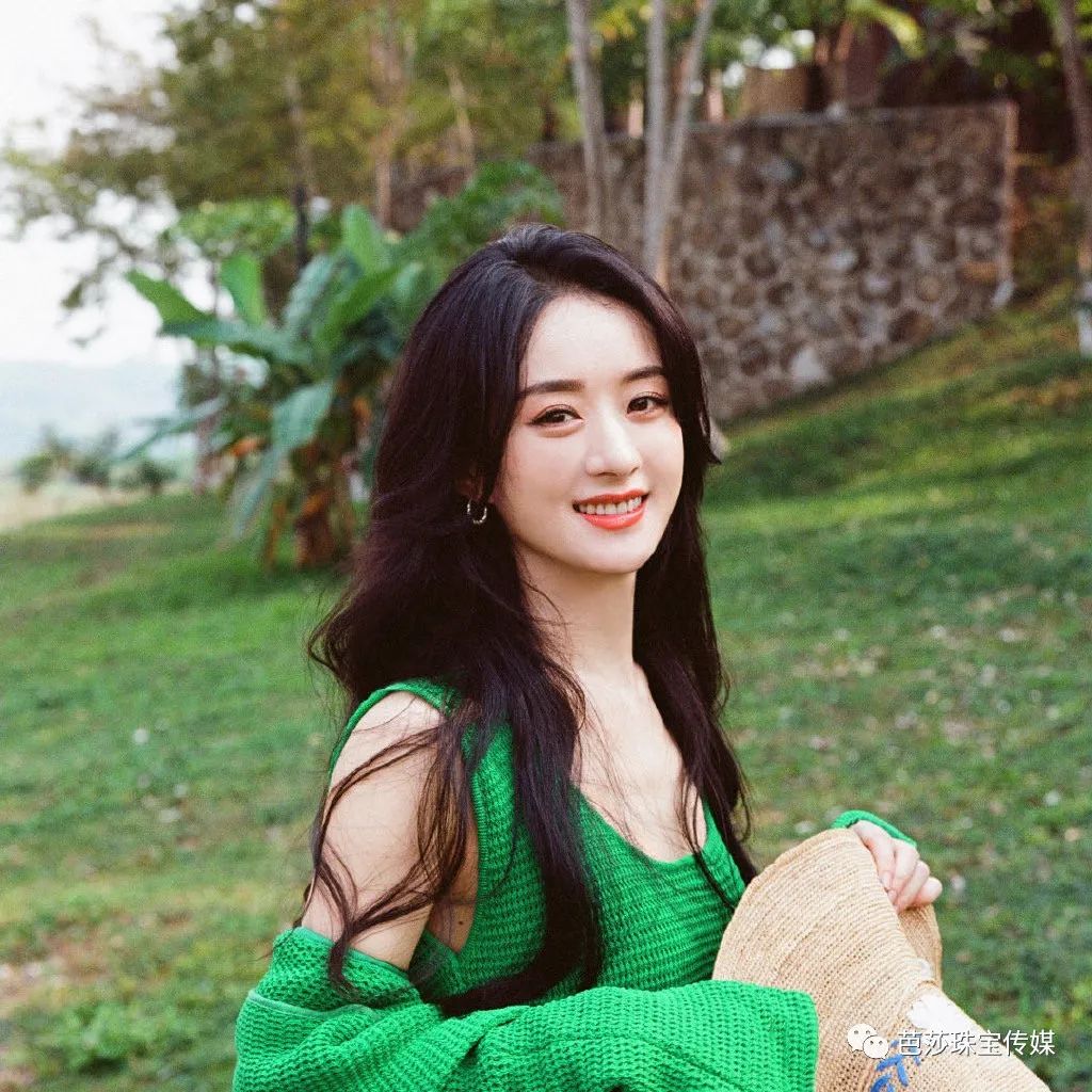 夏季做氛围感美人,清新好入手的葡萄石应该拥有姓名