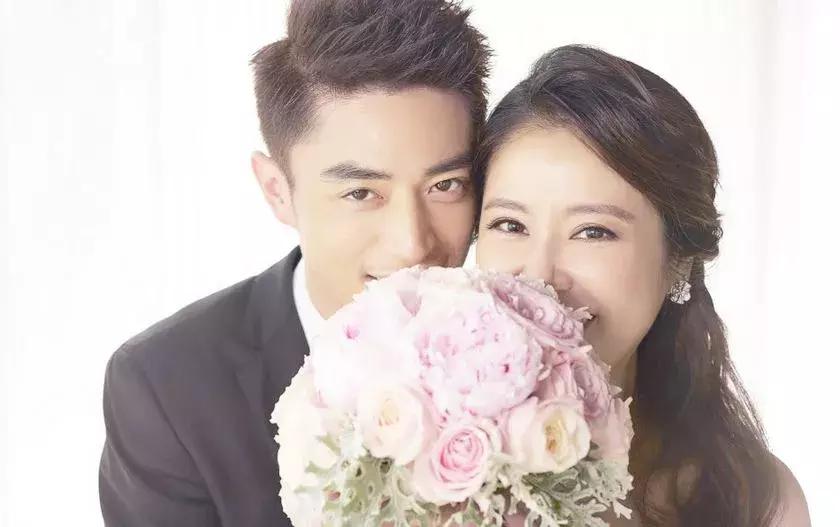 撒花小哥哥视频,撒花小哥哥