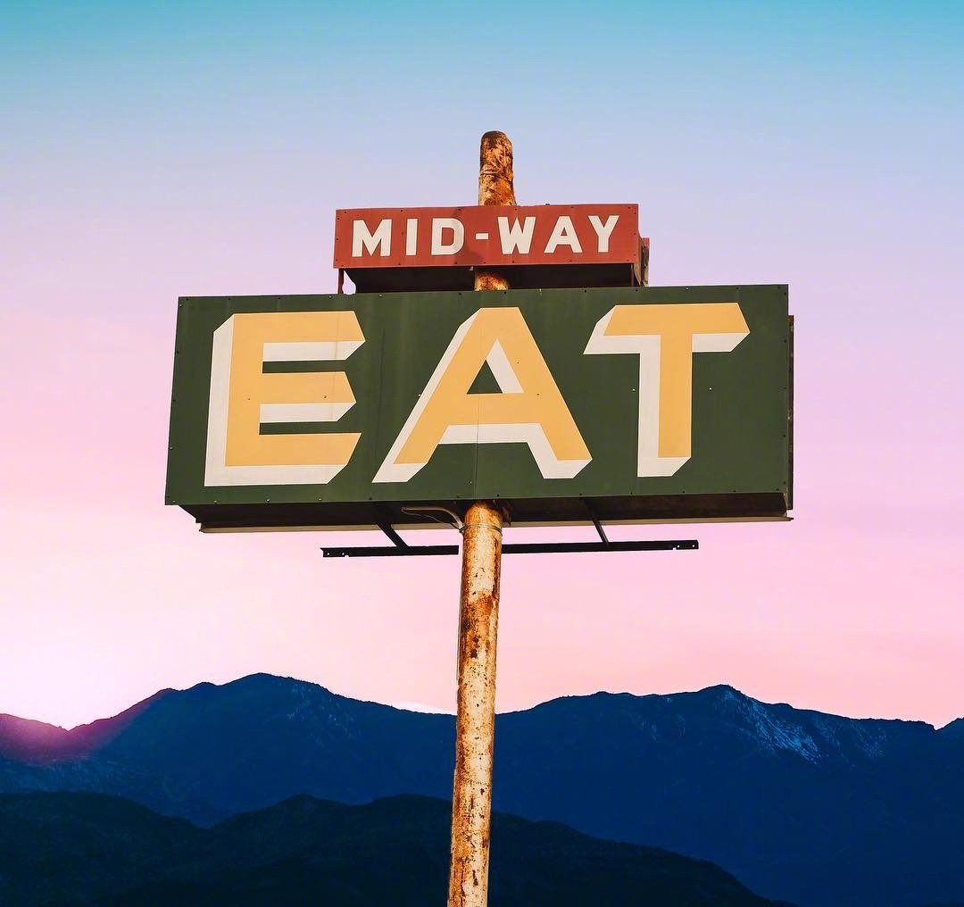 路边反光字广告牌图片大全,路边广告牌素材