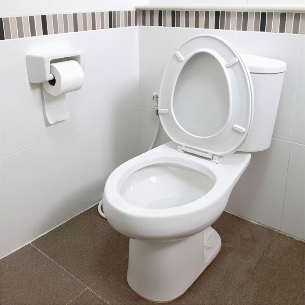 女孩子包包里边必装的十个物品,女生包包里的40件必备小东西