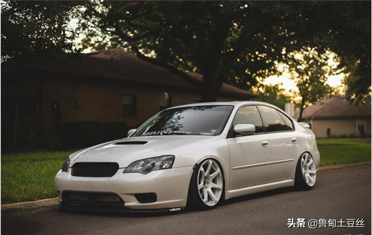 斯巴鲁力狮改装姿态案例,斯巴鲁力狮10款改装案例