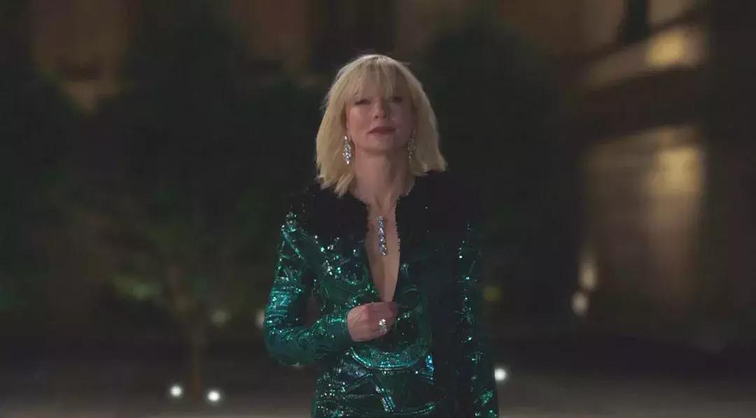 鐬掑ぉ杩囨捣鏃惰,鐬掑ぉ杩囨捣鏈嶈