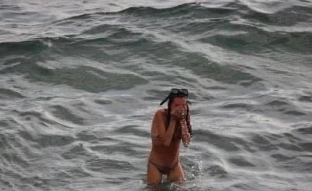 孕妇妈妈在水里生宝宝,孕妈在水中泡温水生宝宝