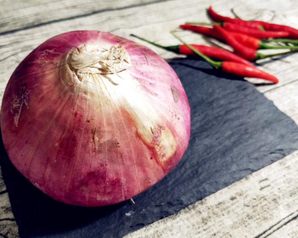 买洋葱是紫的好还是白的好,买洋葱选白皮还是紫皮
