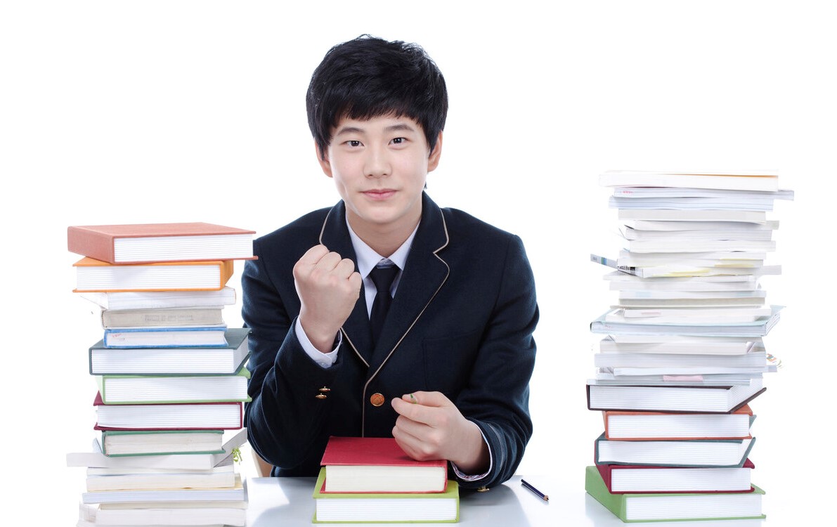 初中女生跳拉丁舞,初二女生跳拉丁舞