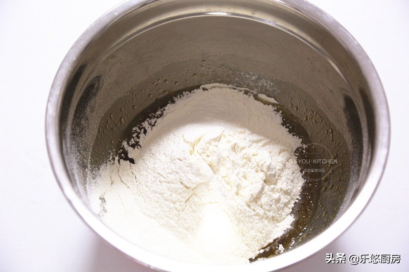 适合初学者做的枣泥月饼,从小爱吃豆沙包