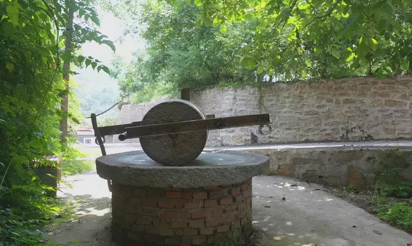 济南市灵山风景区,济南古香古色的景区