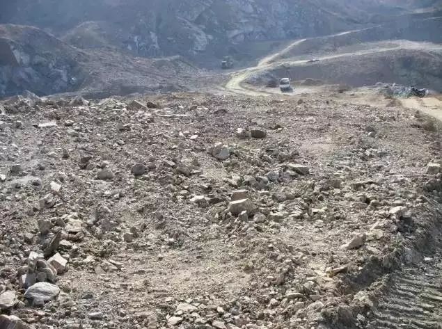 矿坑改造最美公园,矿坑改造湿地公园视频