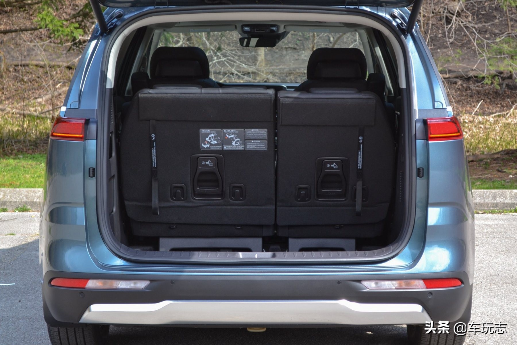 起亚嘉华2022新款图片,新款起亚嘉华商务车图片