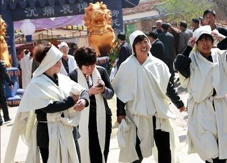 老祖宗留下来的规矩不敢破,老祖宗留下的规矩不能信