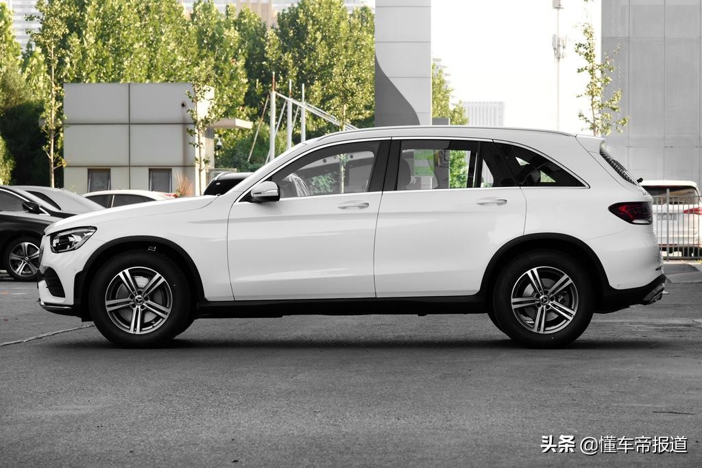 奔驰glc优点和不足,奔驰glc轿跑与奔驰e300哪个值得买