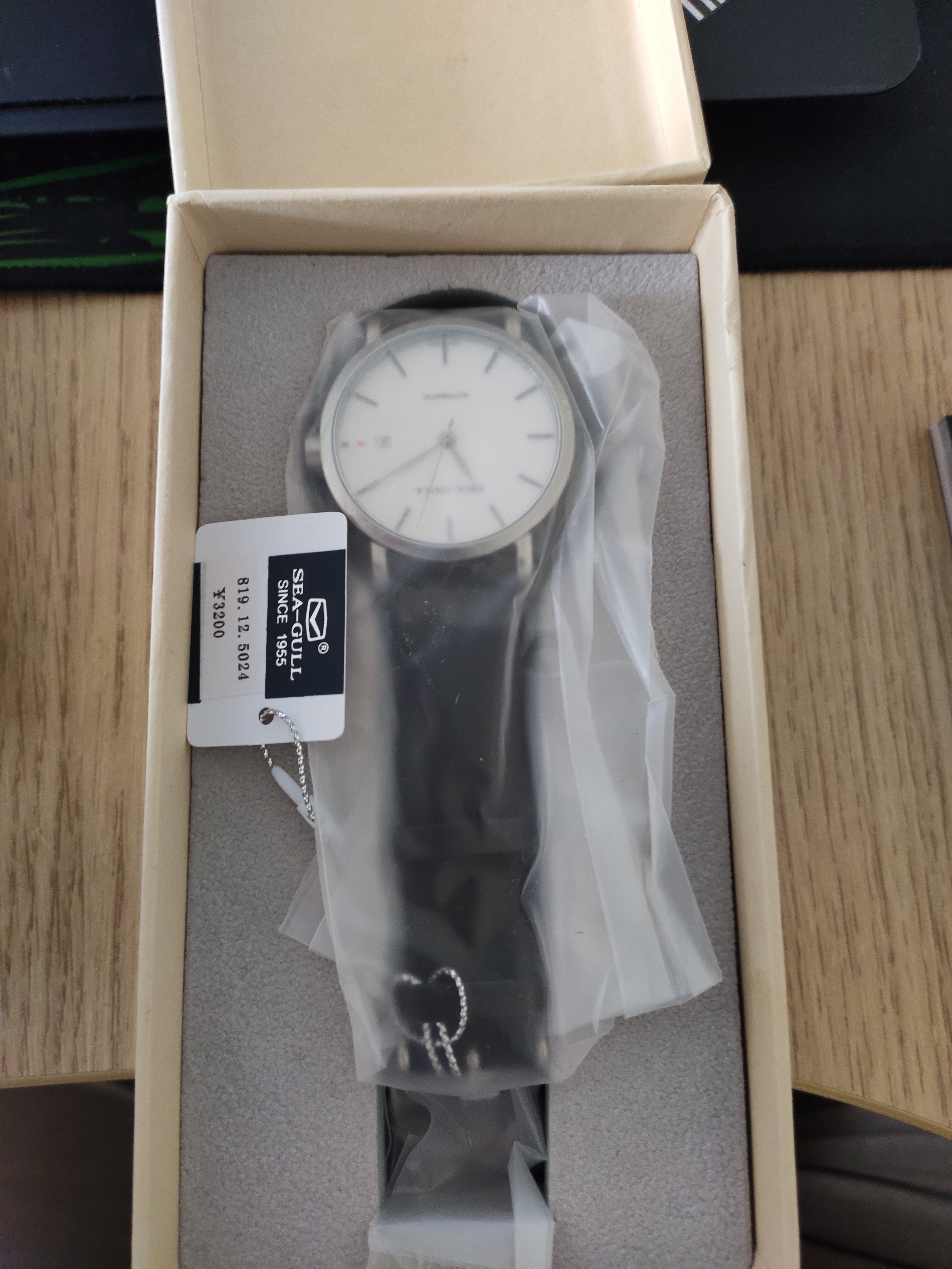 西铁城机械表和海鸥机械表哪个好,国产机械表性价比机芯