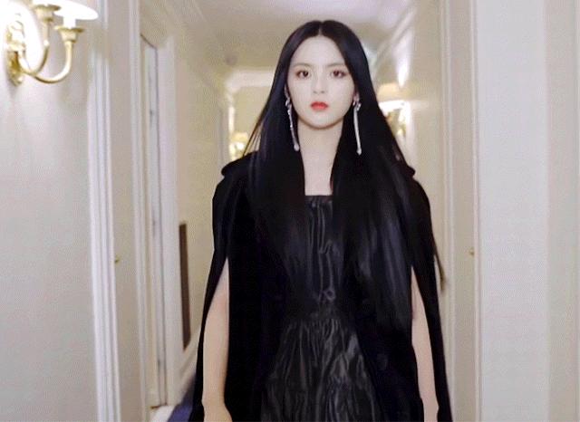 杨超越黑长直造型图片,杨超越日常美图