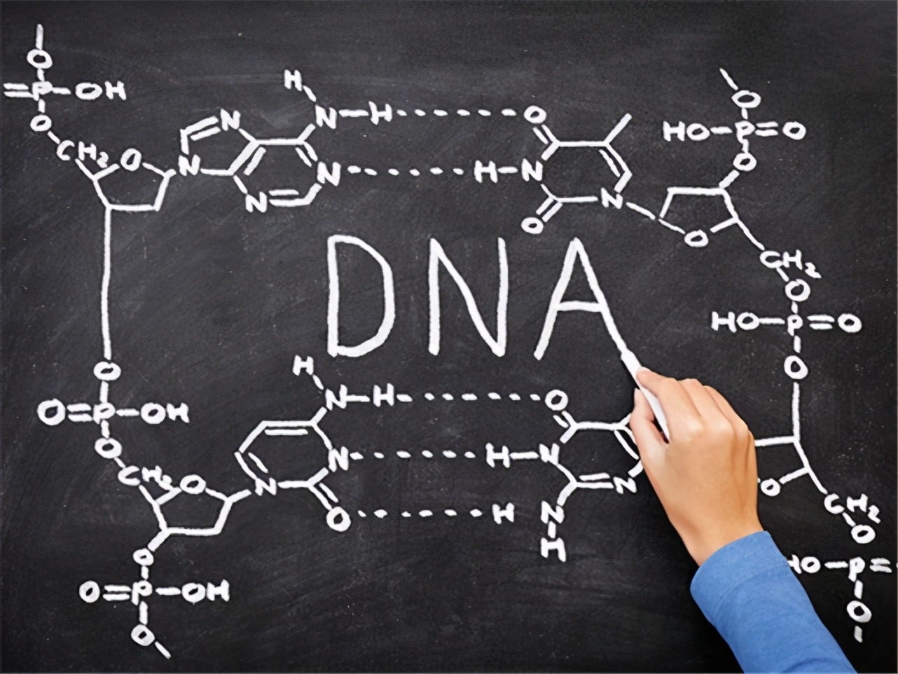 女生长胡子怎么回事？别着急去掉，明确原因再做决定