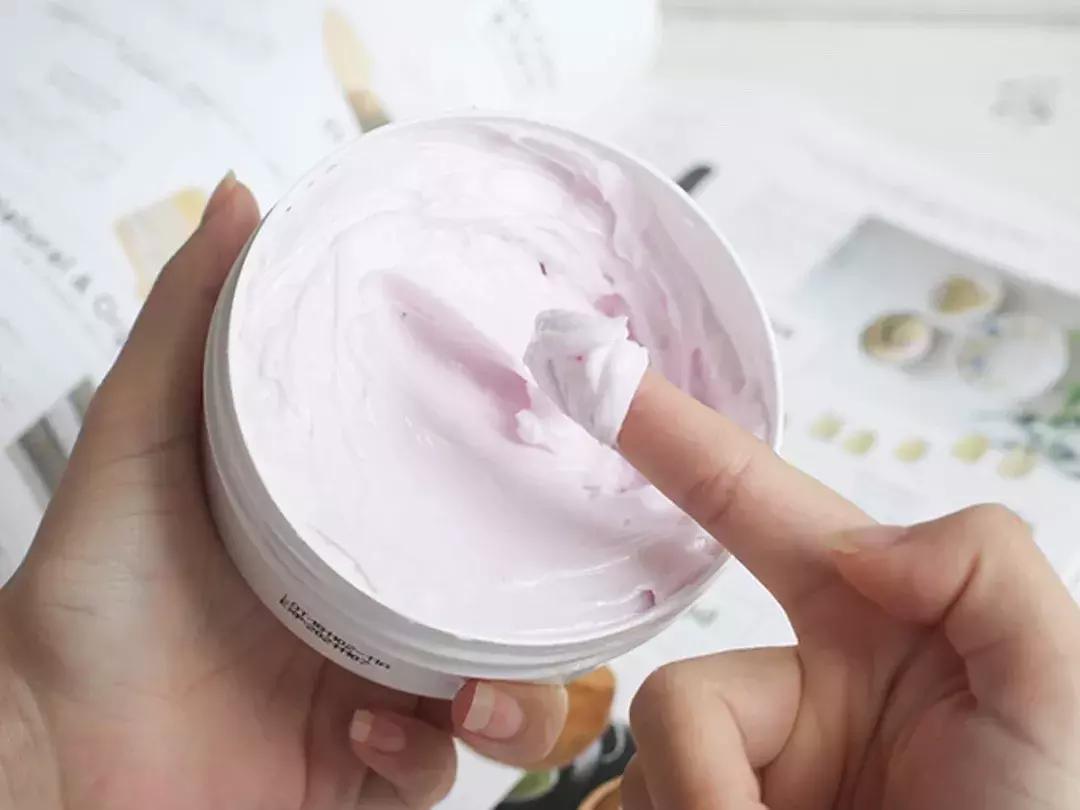 加拿大美白身体乳推荐,保湿力度强大牌的身体乳