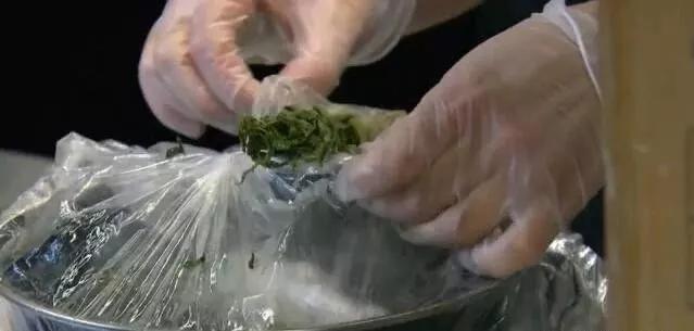 出国被海关劝退护照签证还能用吗,出国被海关劝返签证还能用吗