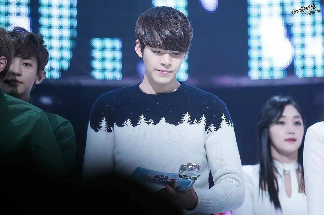 金宇彬归来颁奖礼,金宇彬回归完整视频