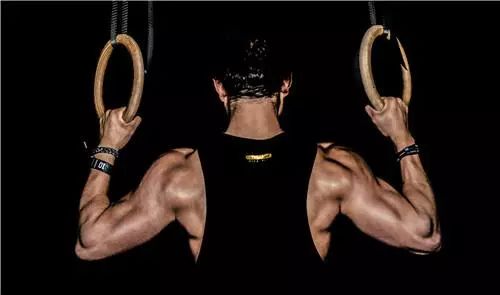 胸肌锻炼最有效的方法,胸肌锻炼方法健身器材图片