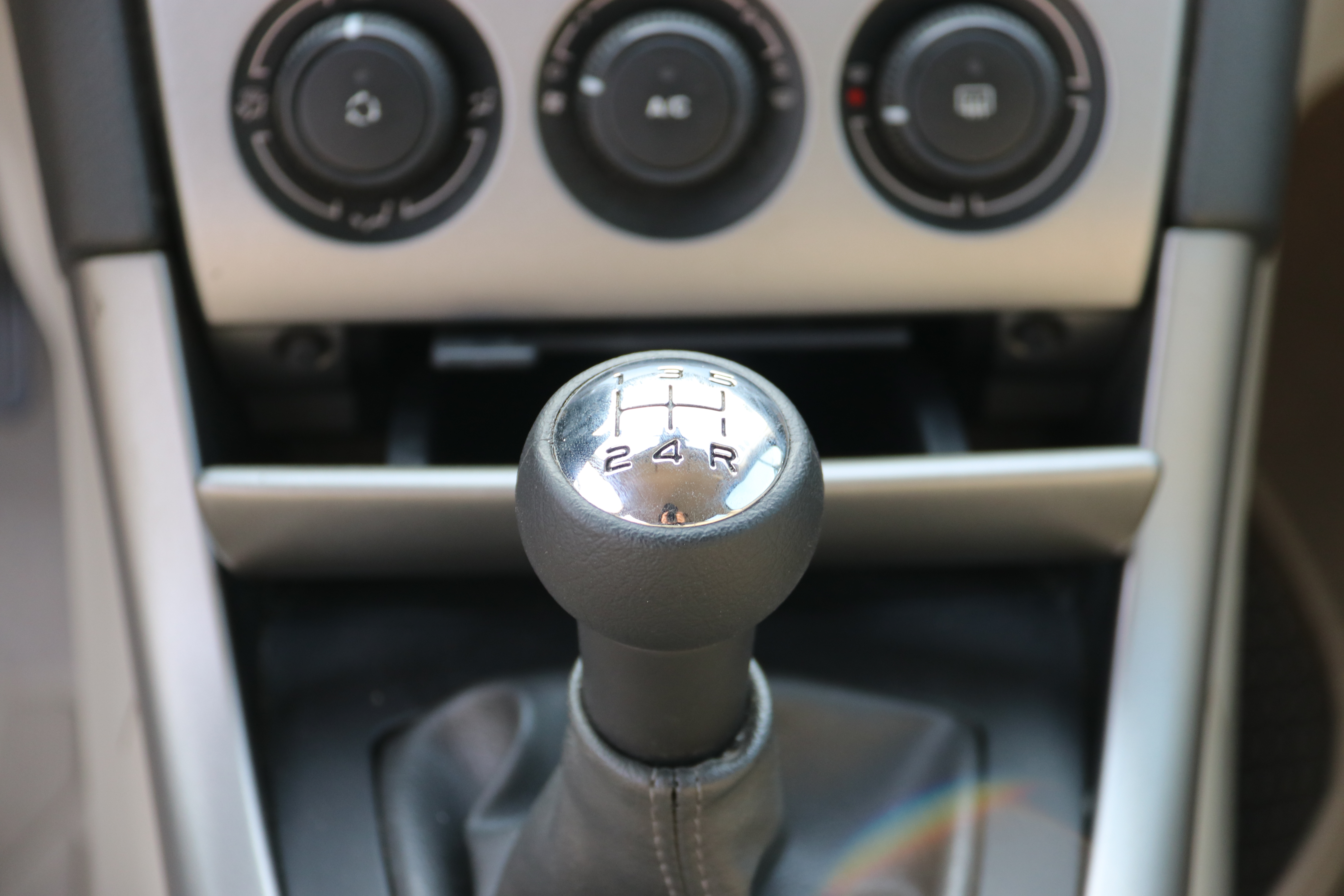 十五万左右法系车,法系车哪款车性价比高点