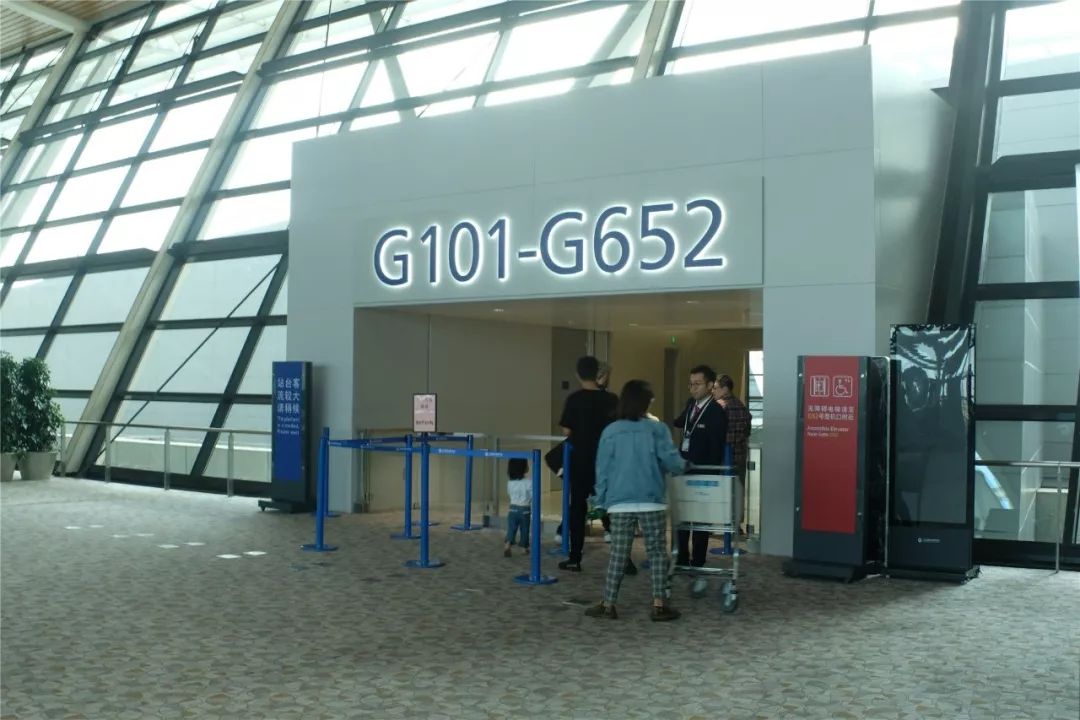 上海浦东日上免税店在候机室吗,浦东机场卫星厅免税店位置