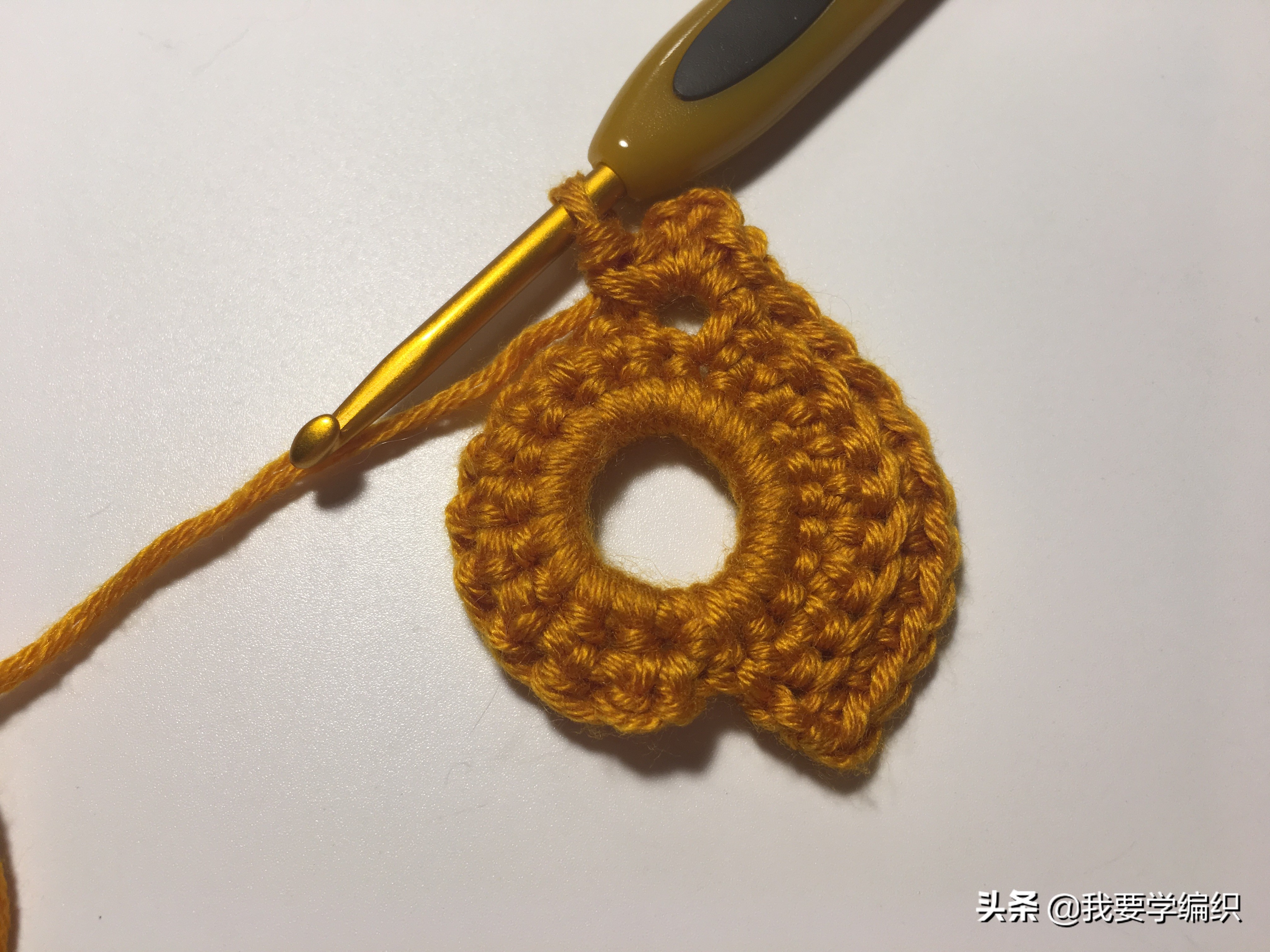 仿佛回到了过去的时光，一款浪漫的树叶书签教程，也可做成小挂饰