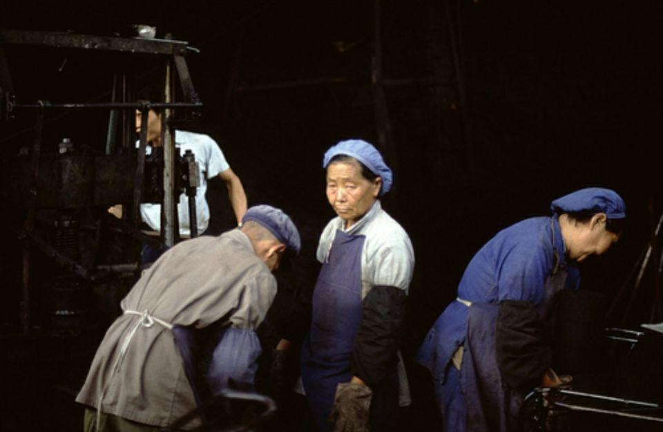 小煤窑老照片,蜂窝煤炉子老式图片