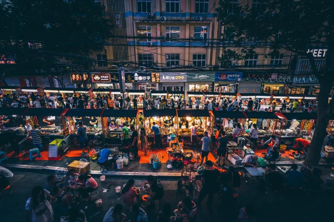 中国一年四季最火爆的夜市,这些最好逛的地摊夜市你去过几个
