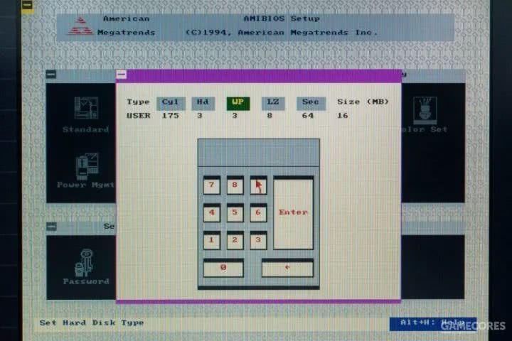 一百多块买个26年前的笔记本,我改了改,还能上网