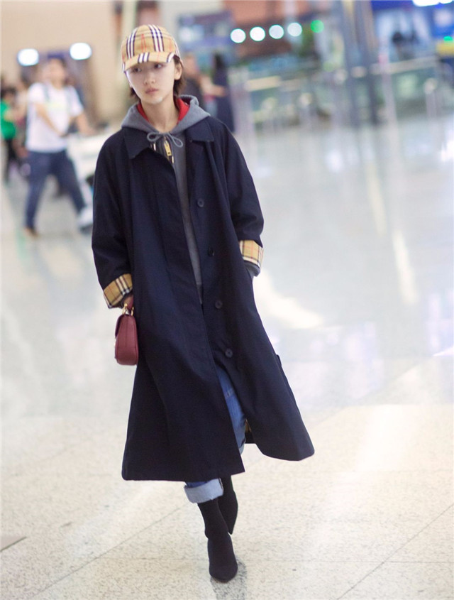 小个子女生不适合穿哪几种裤子,小个子女生别轻易尝试这4种搭配