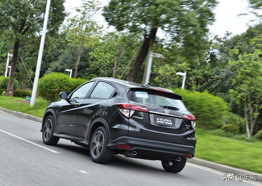 缤智的1.8和思域1.8是一样的吗,2022款缤智和十一代思域选哪款