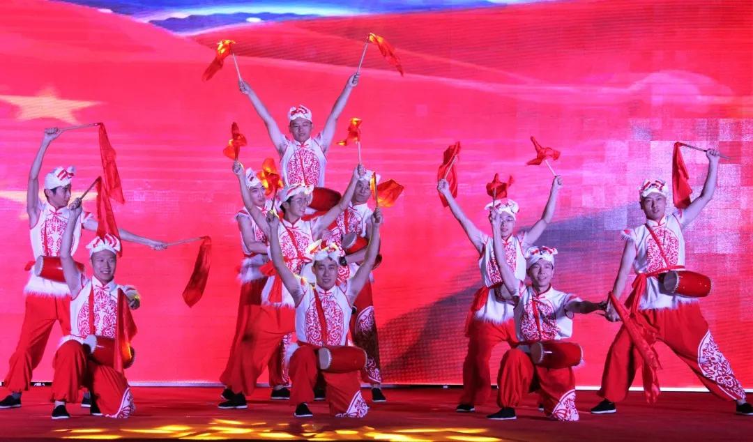 大唐阜新煤制天然气“奋进新时代砥砺再出发”——公司携手新邱区、工程公司举办迎国庆文艺汇演