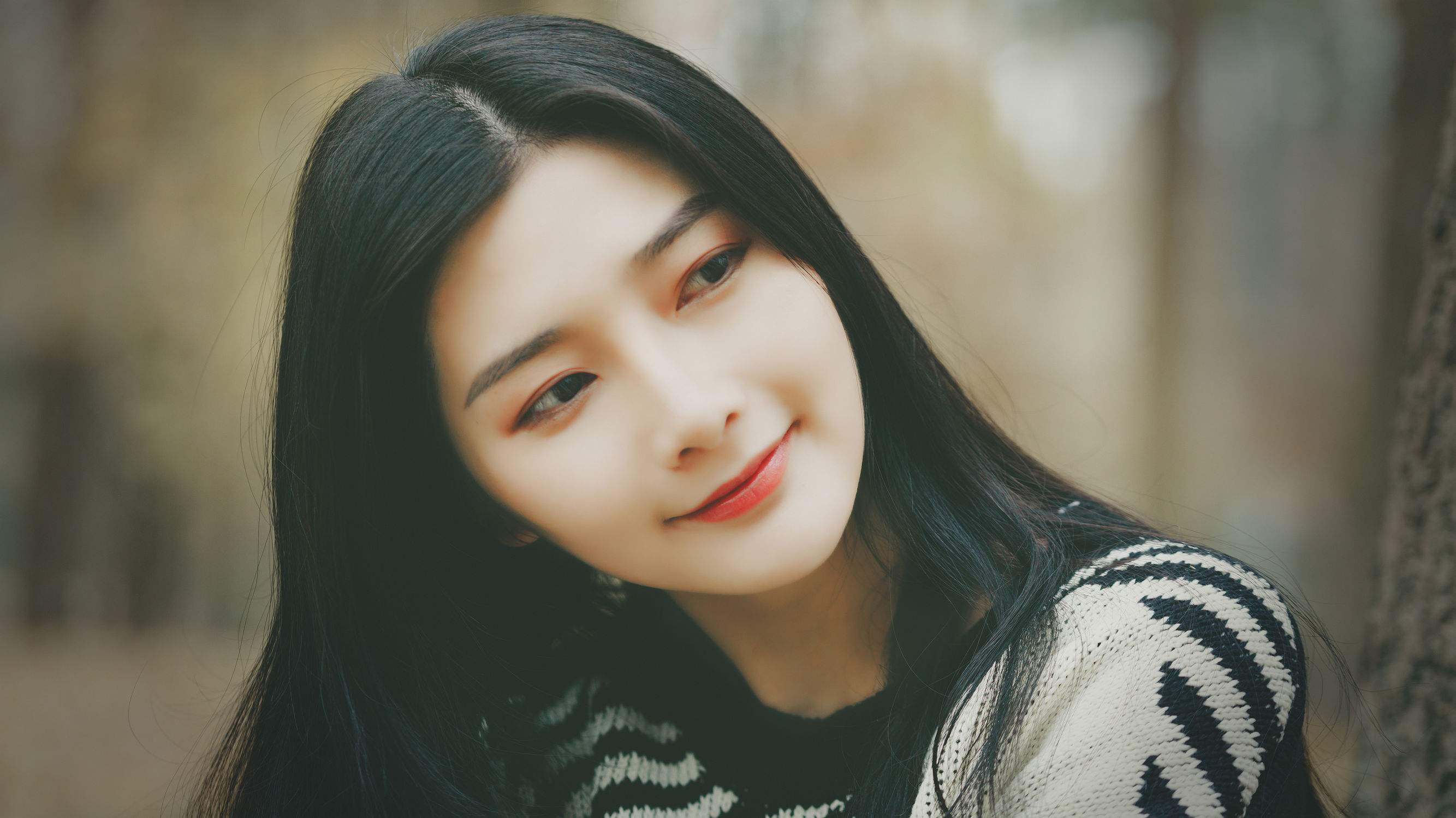 彩虹屁怎么夸女生,怎么吹彩虹屁夸男孩子