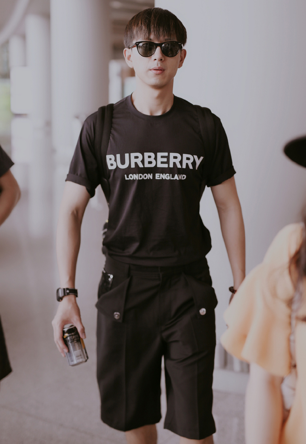 李现穿搭男生,李现穿衣搭配风格男生