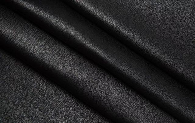 皮衣选不好显老,怎么选一件好皮衣