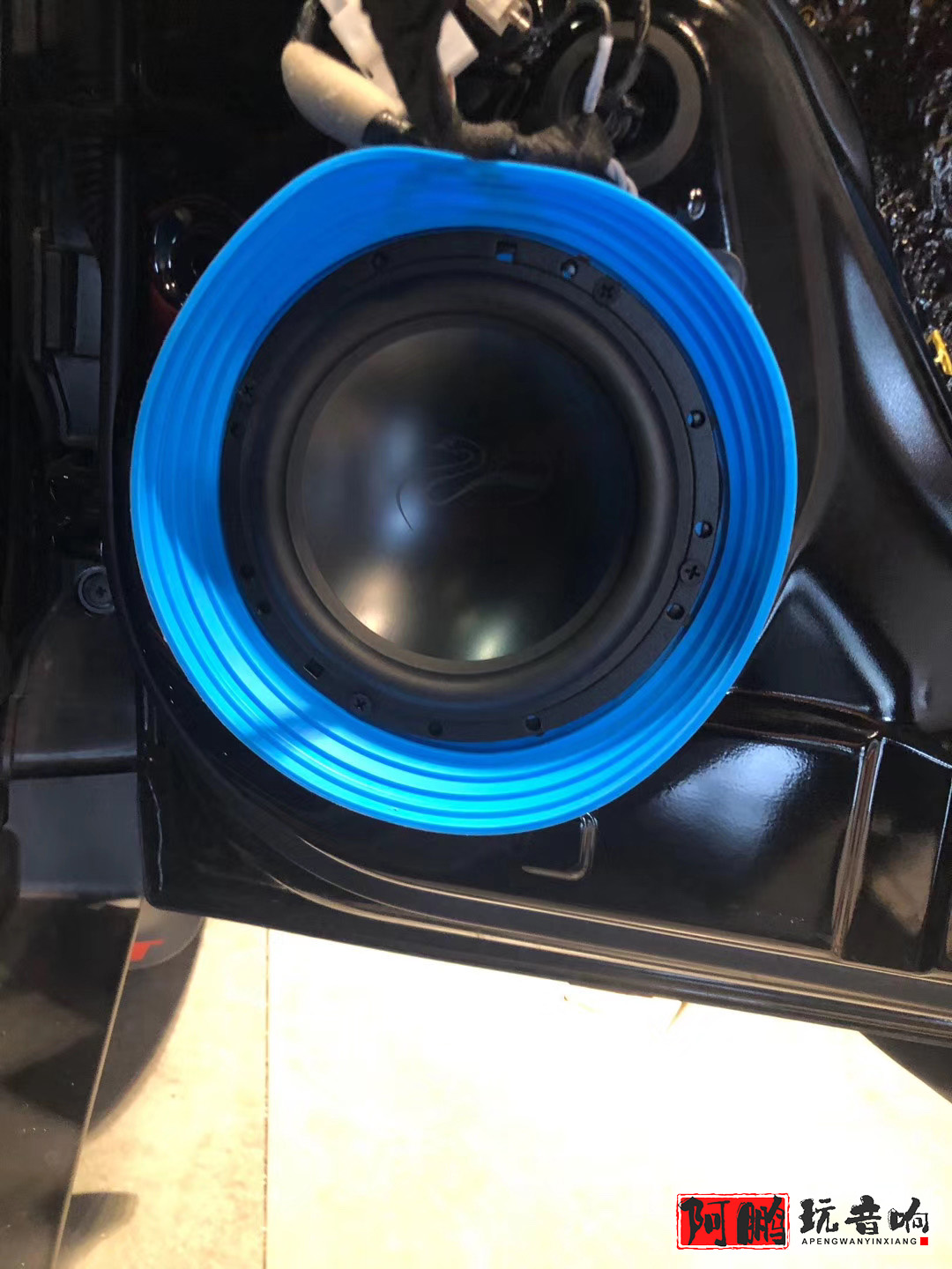 诸城长安uni-v音响改装方案,长安uni-k改低音喇叭