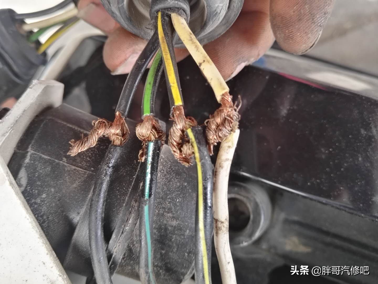 桑塔纳汽车空调不制冷维修,新桑塔纳空调ac灯亮压缩机不制冷