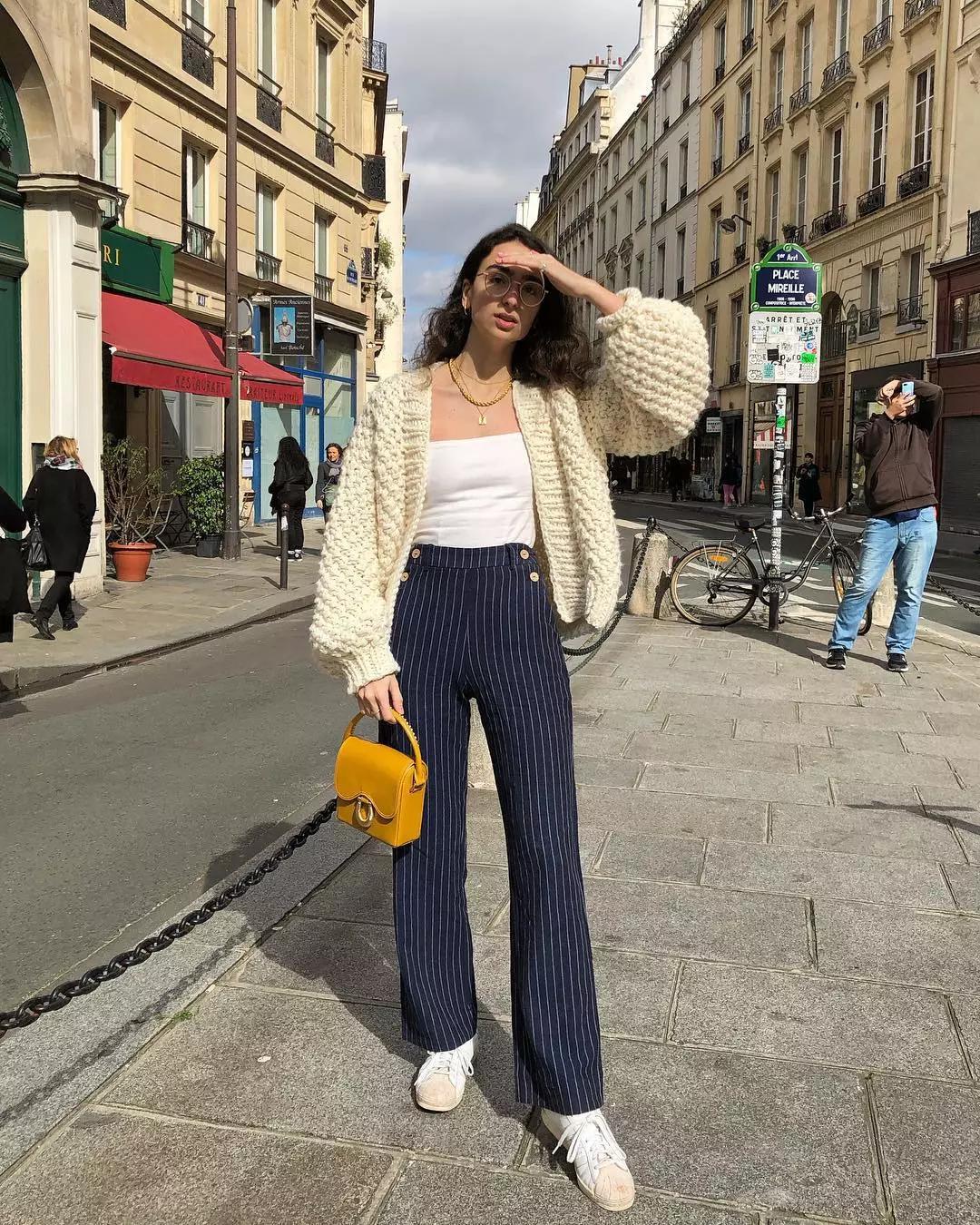 衣服很多却不知道怎么配怎么办,衣服很多不知道怎么穿怎么办