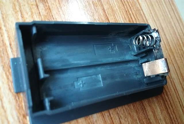 为何美国FLUKE15B比国产万用表耐用？拆机一看，你就明白了