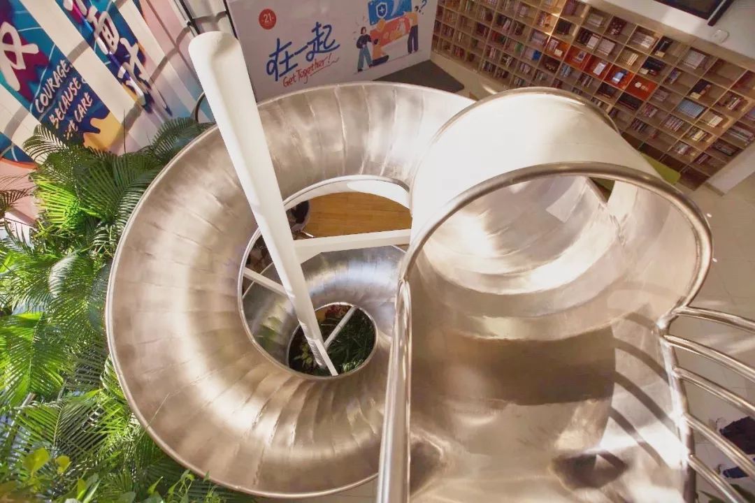 灏忕背蹇墜鎬婚儴,灏忕背鍐呴儴澶фゼ